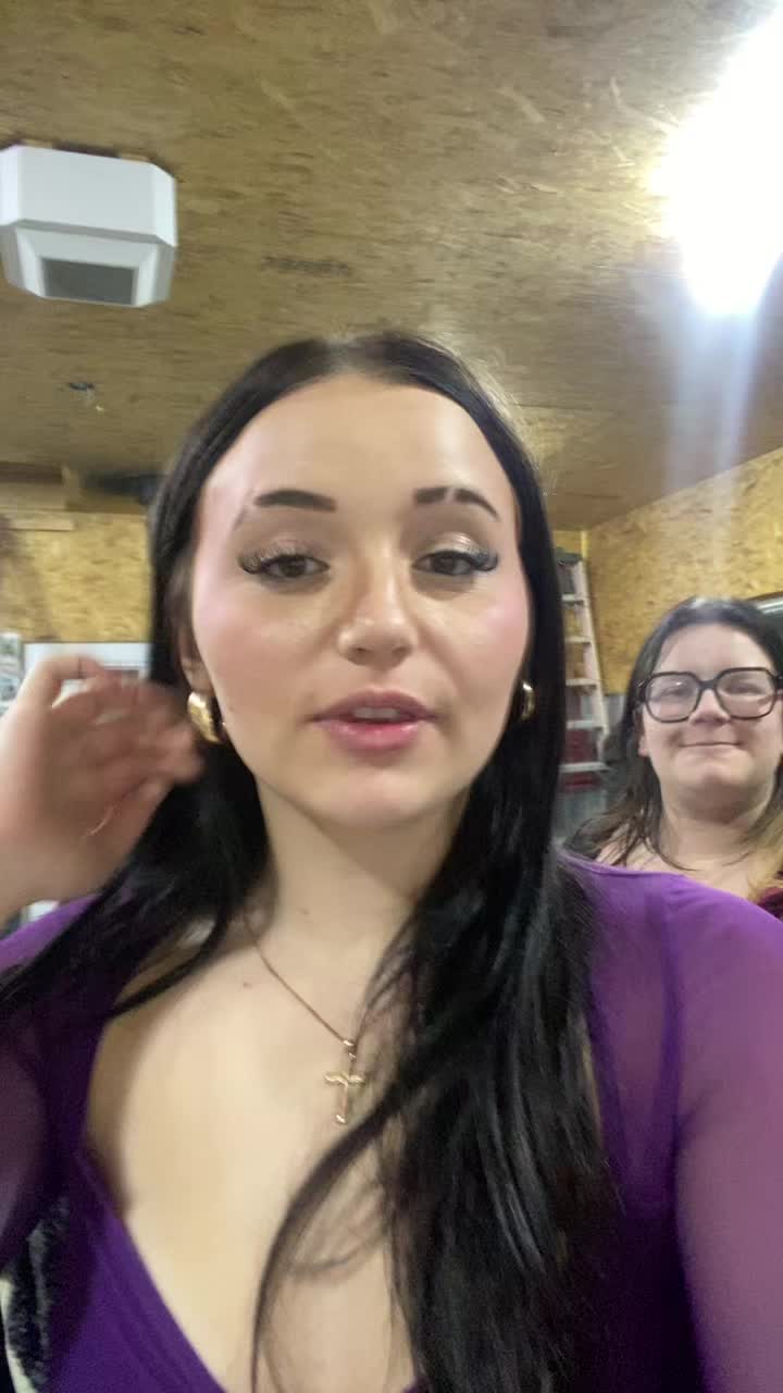 @roxanna