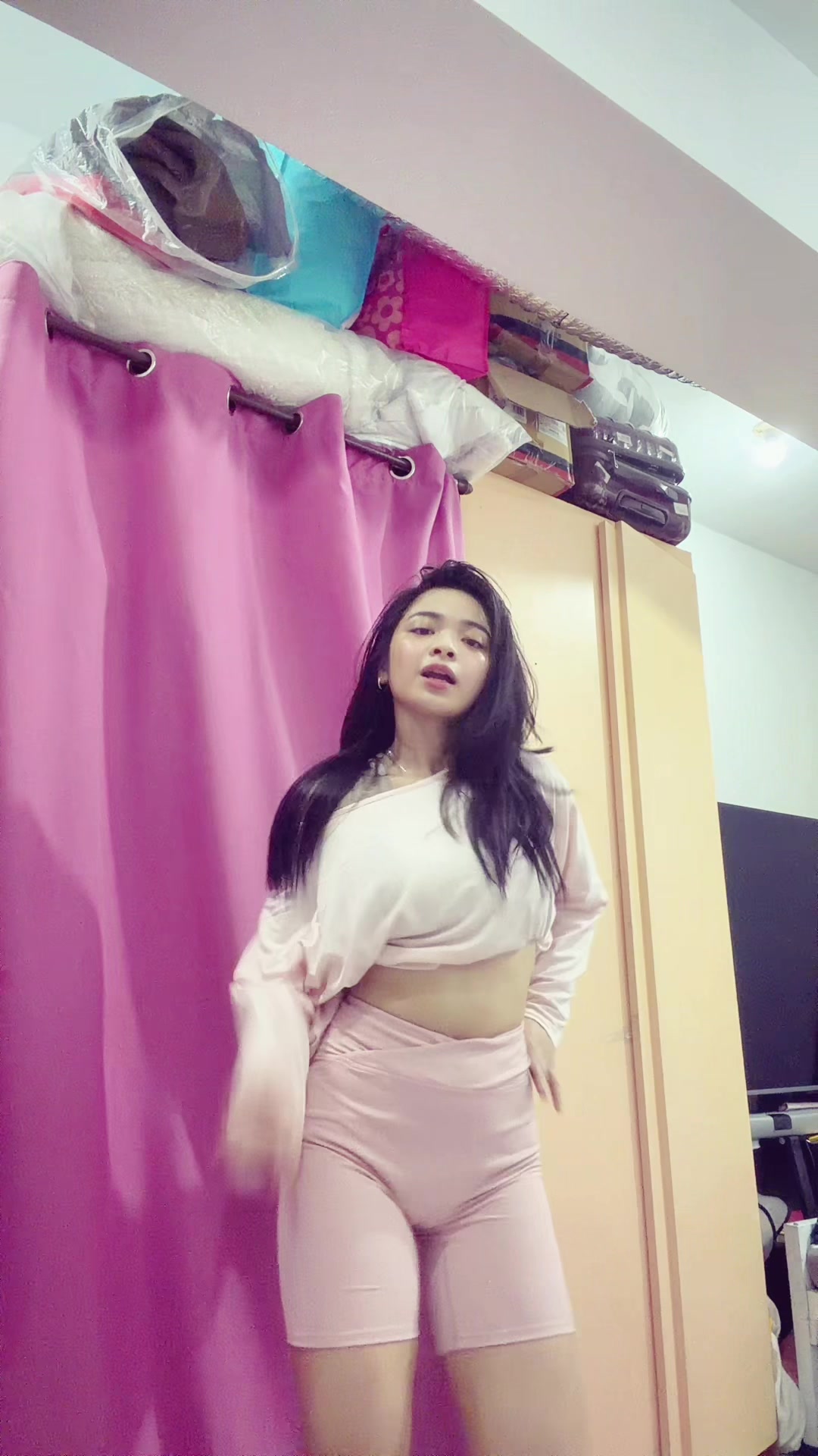 @Vladia (Jaja)