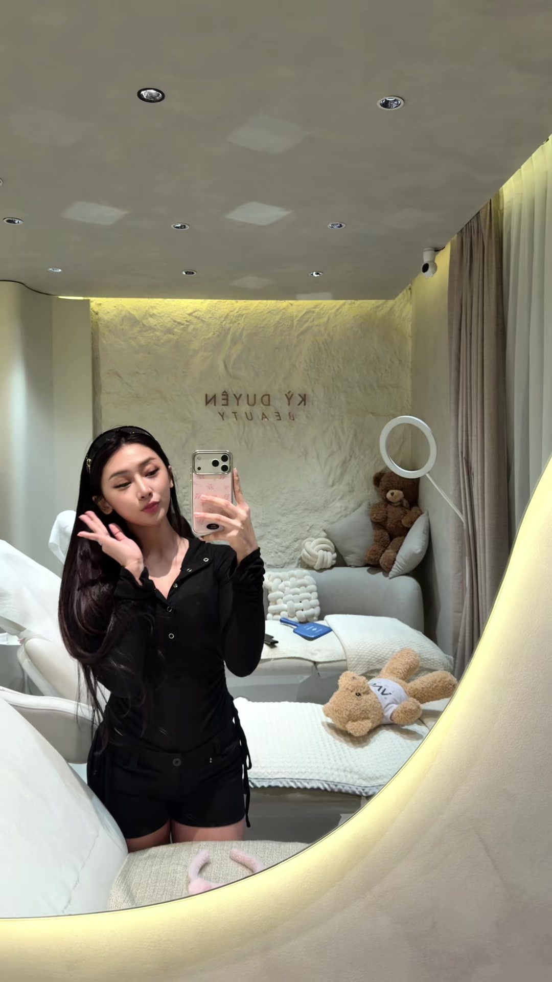 @lilymoonlily