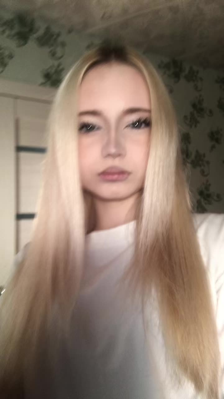 @аняяя