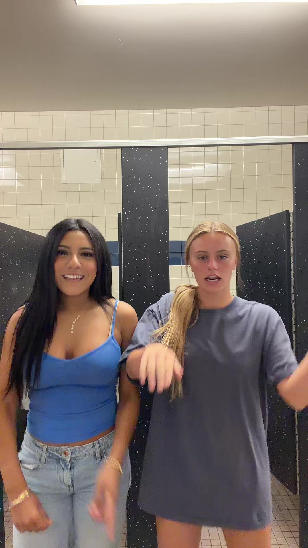 @TAYYY
