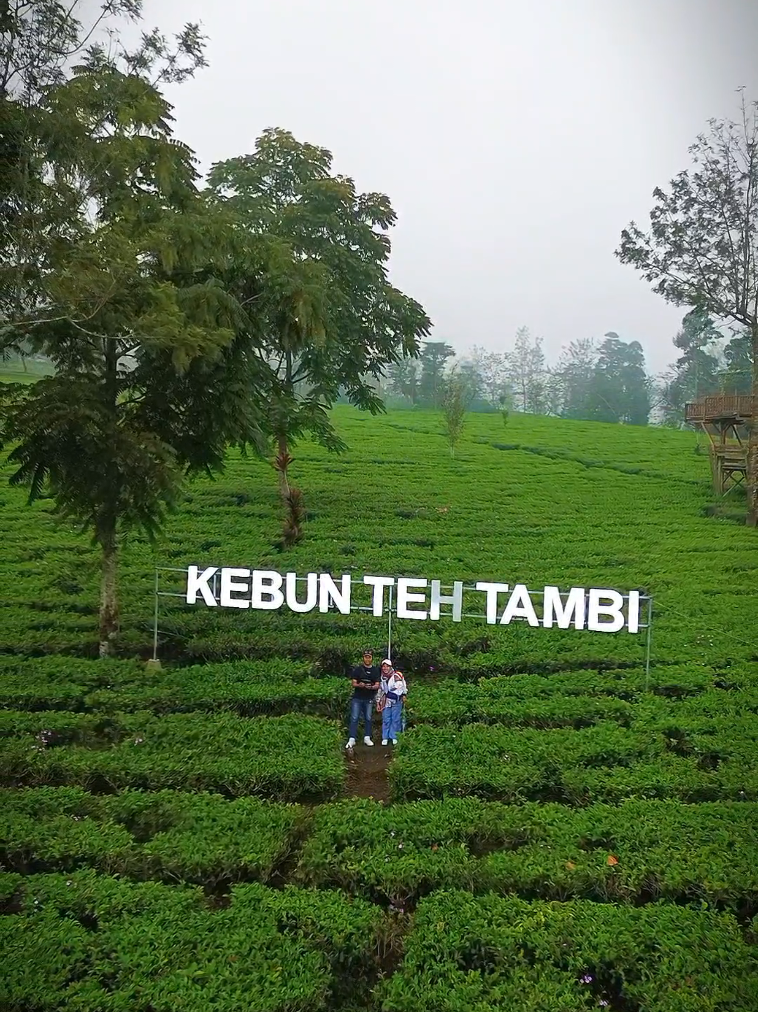 @Bakhtiar_Aerial/Warung_MbaTari