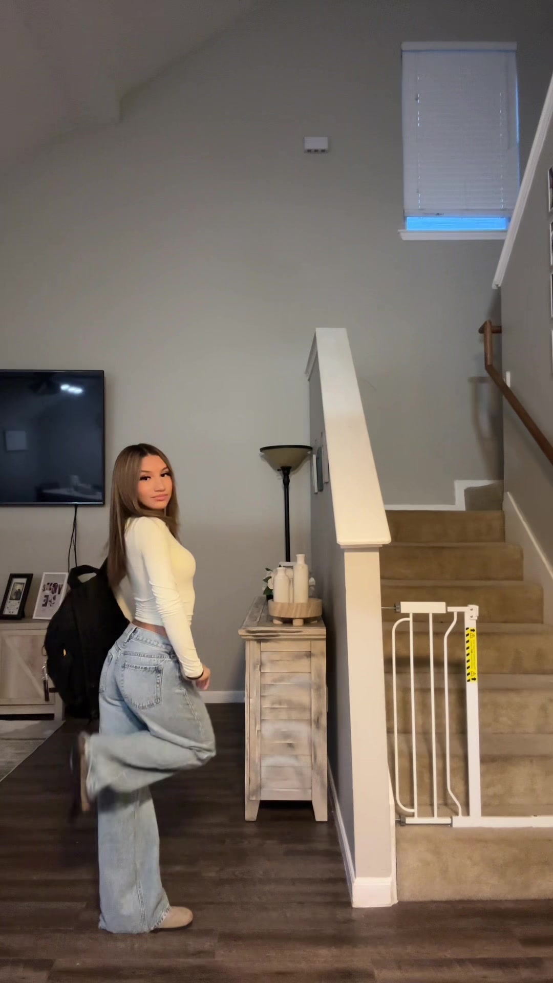 @Khlo