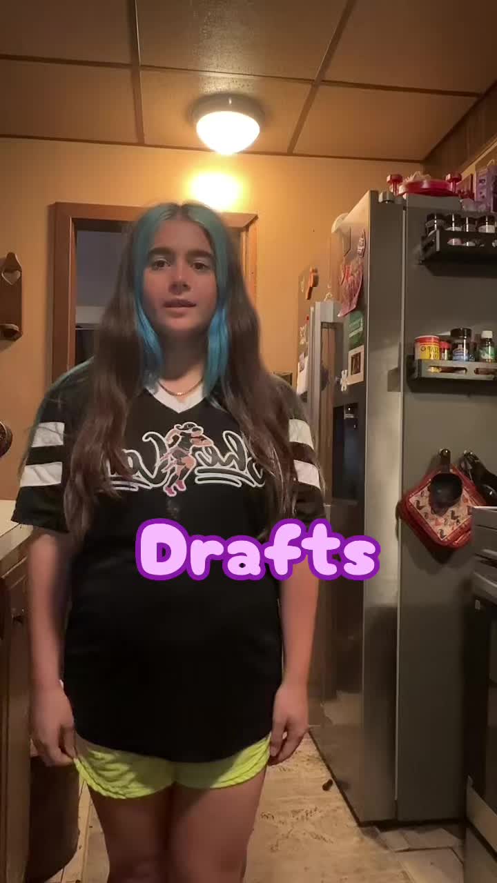 @Silly_Queen