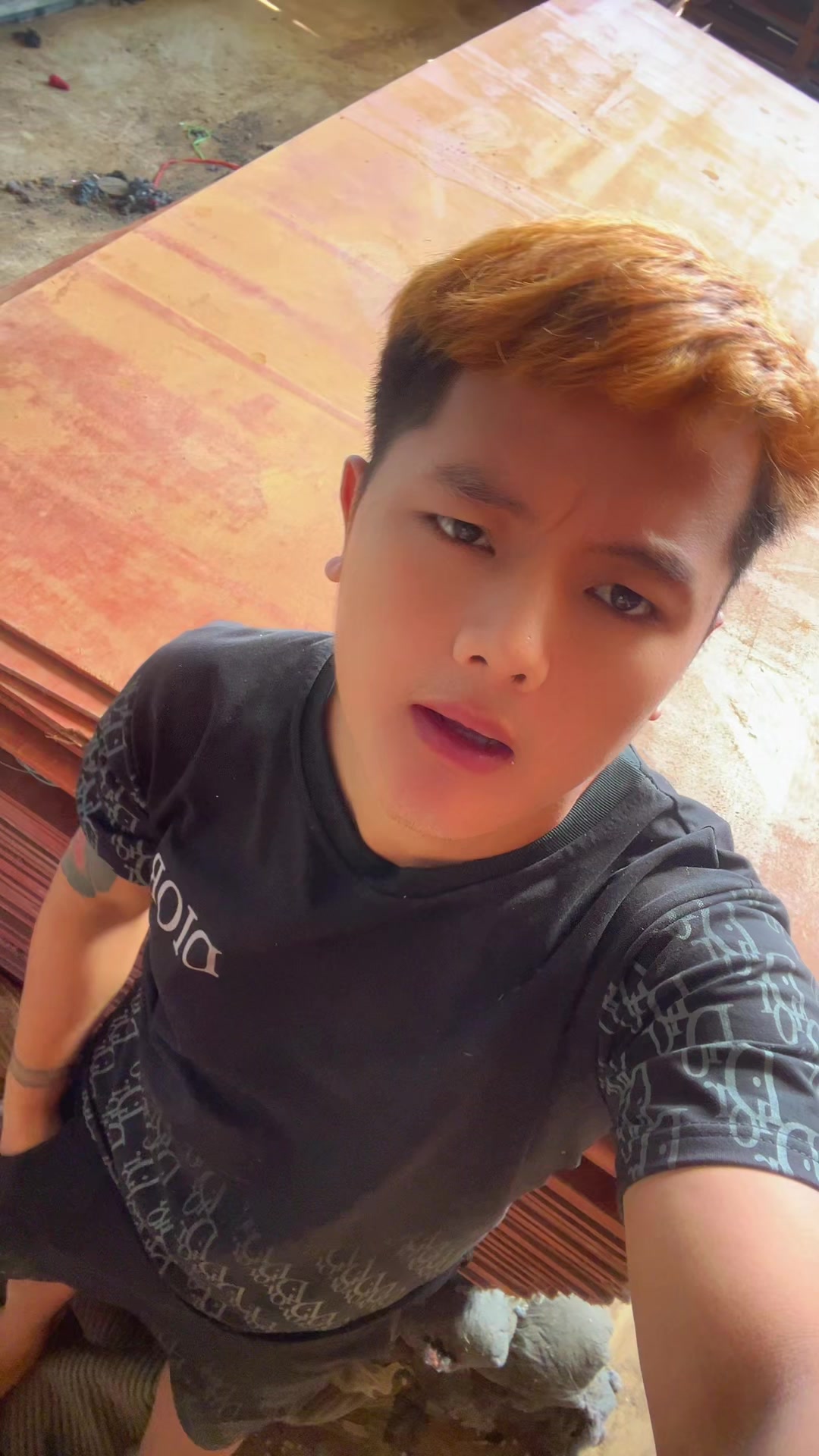 @Kev hlub mo siab