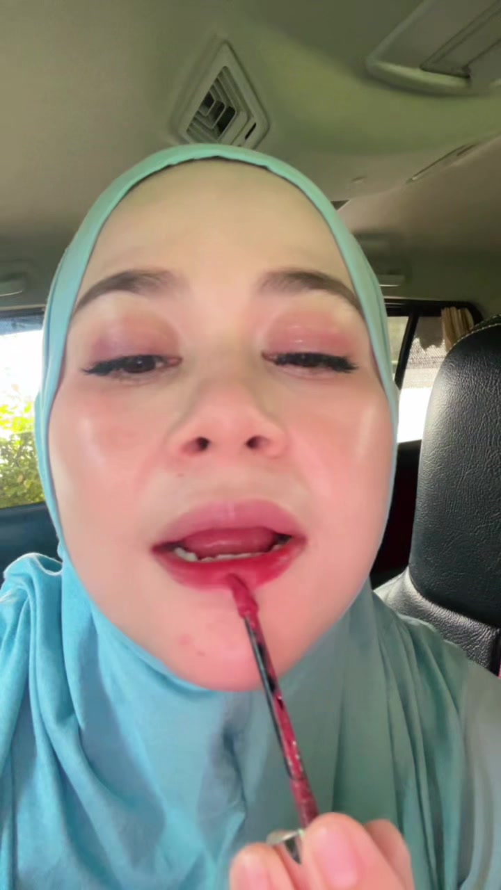 @🕊️ goyang lidah 🫦 🕊️