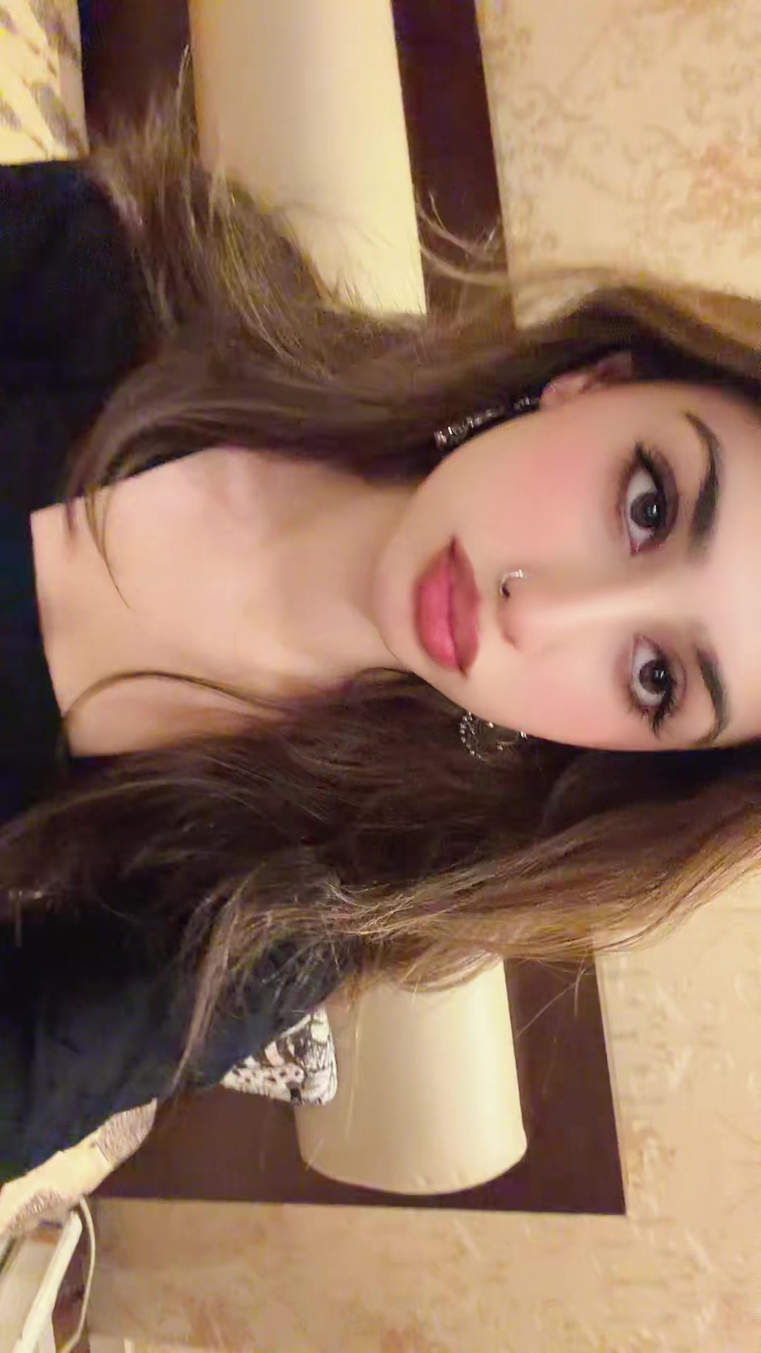 @annienisaar