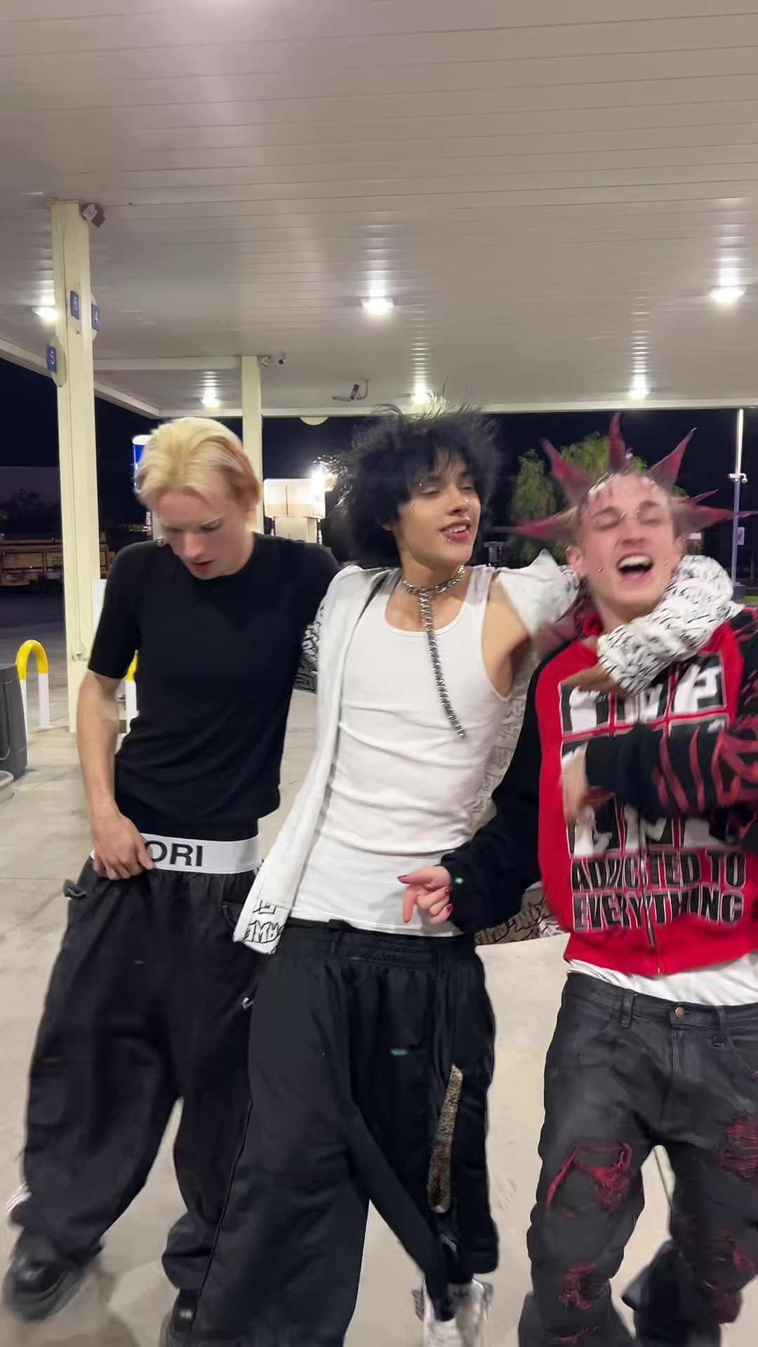 @Joji