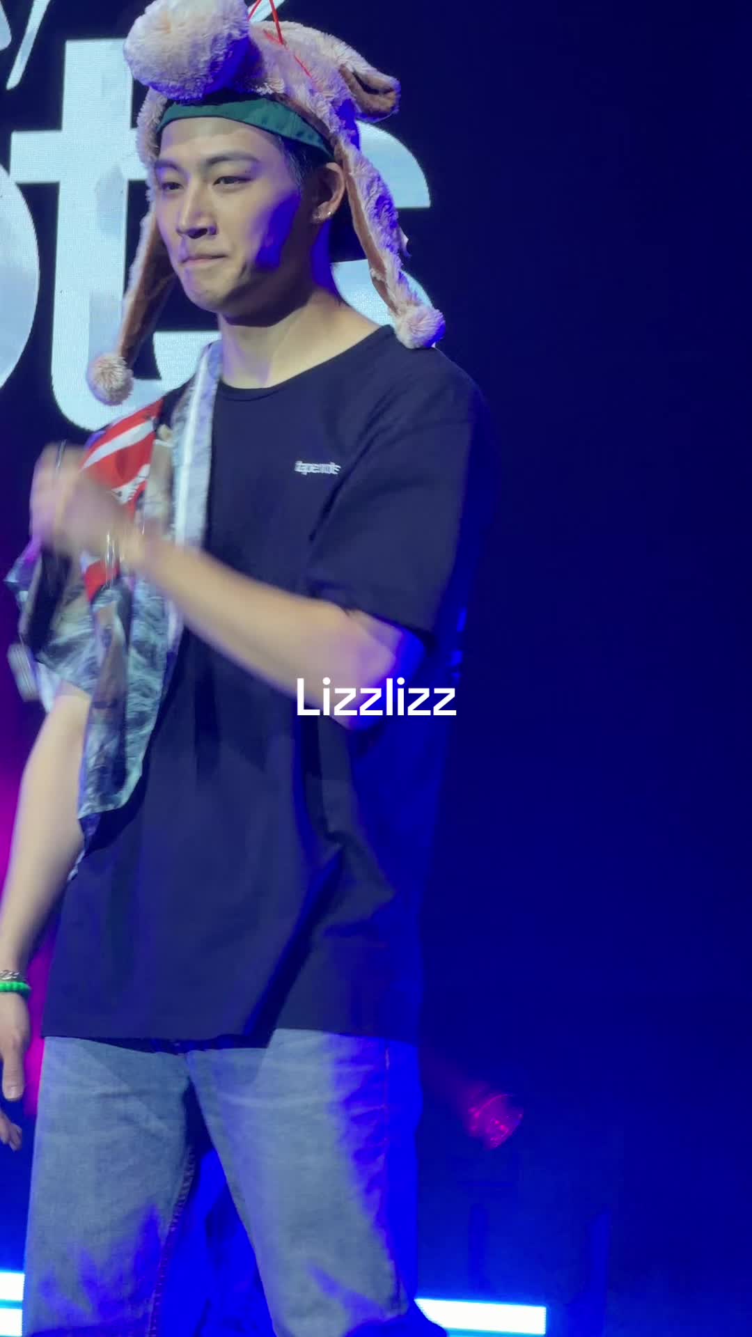 @Lizz