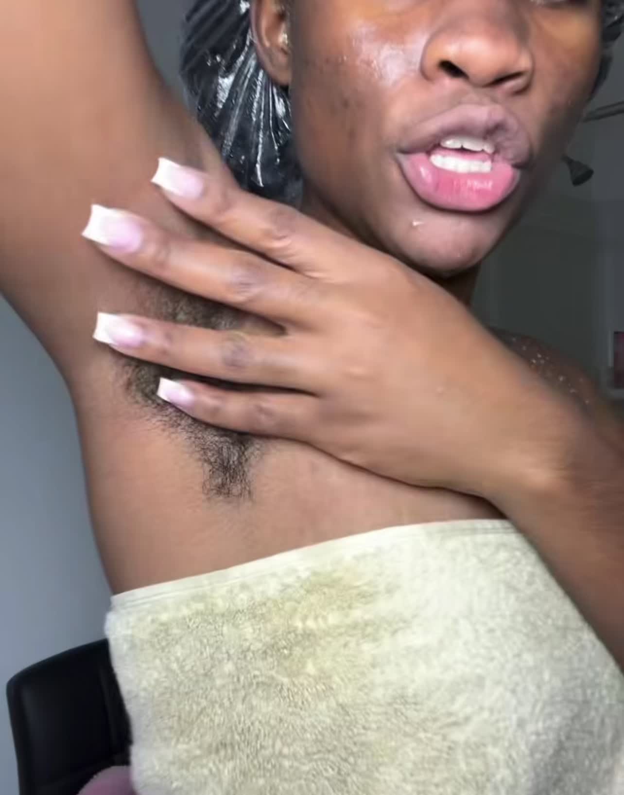 @Women armpit lovers