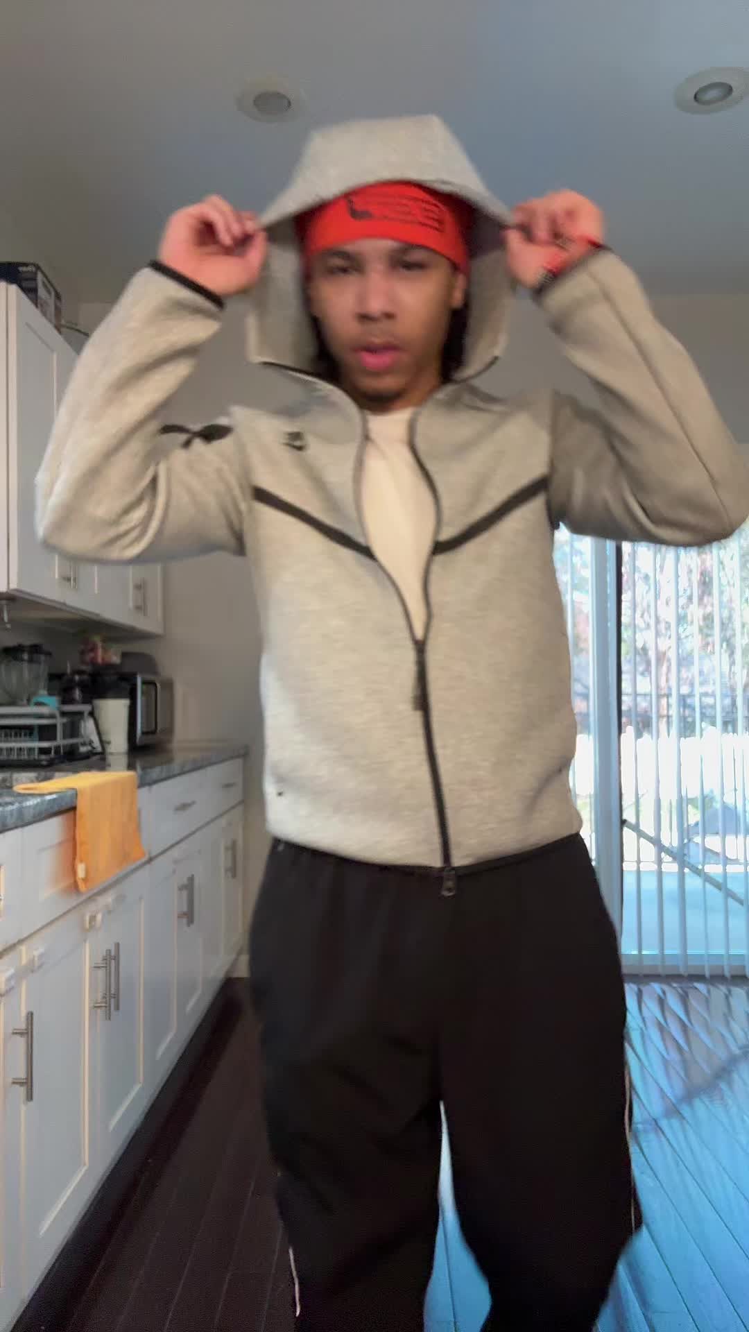 @aj 🩸