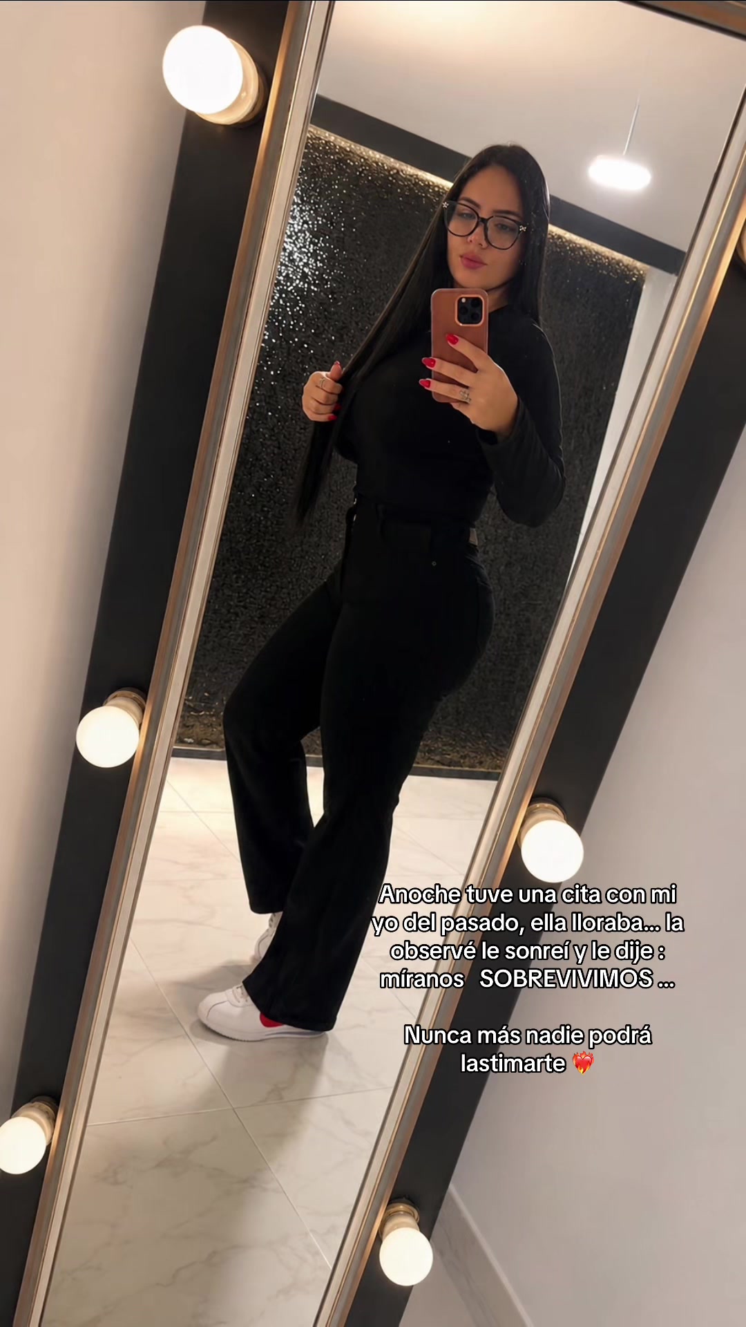 @Melissa 🖤