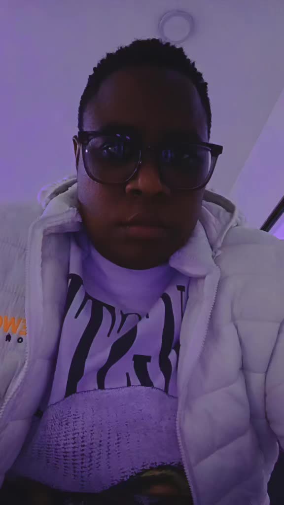 @YOUNGMO ๐ YOUNG CHEDDER