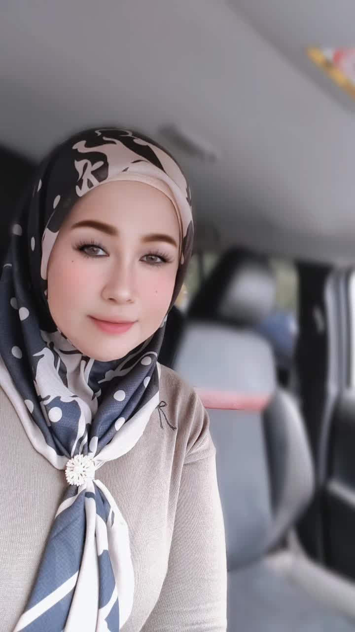 @Cik Puan Seri Aura