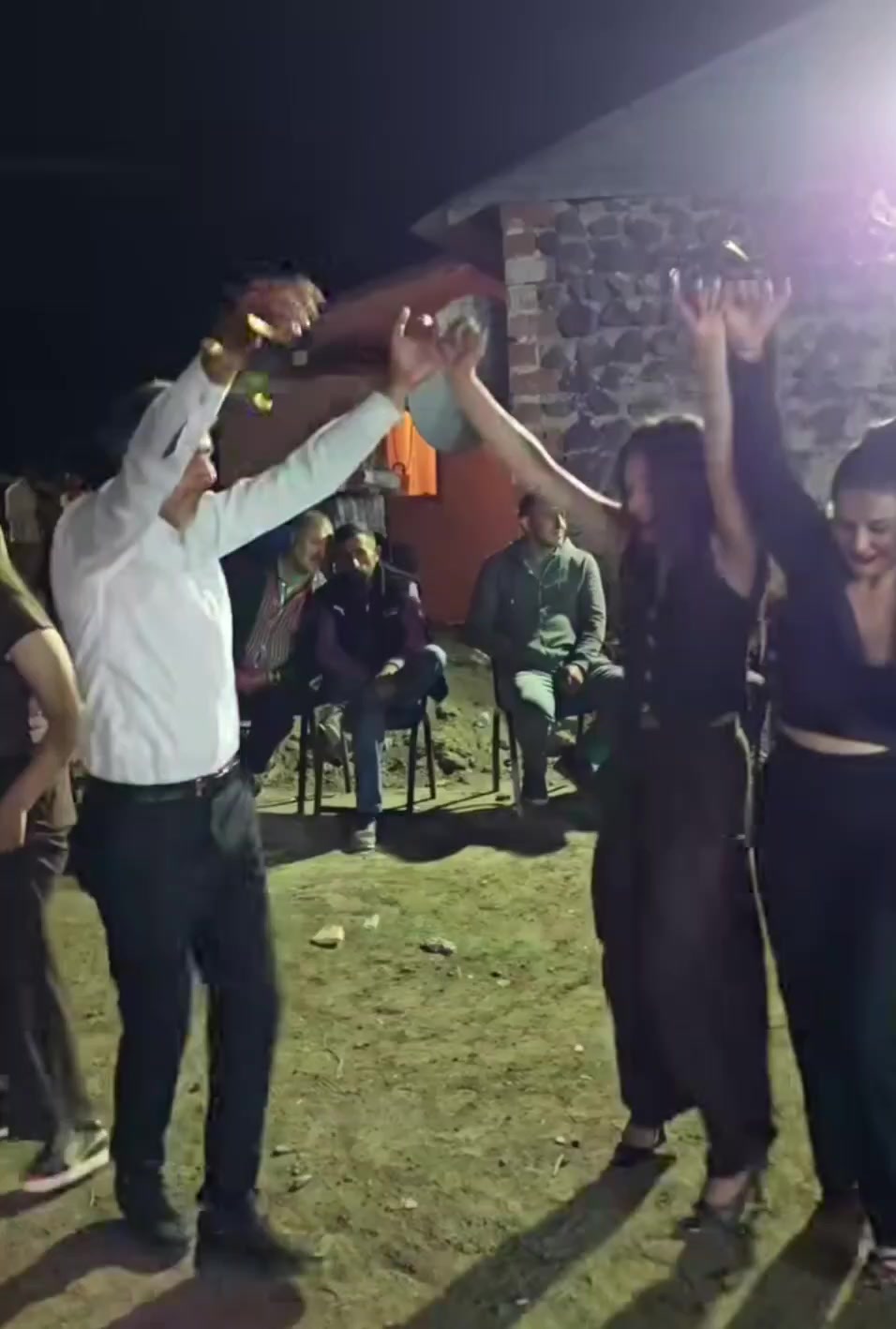 @Azat Yal&ccedil;ın