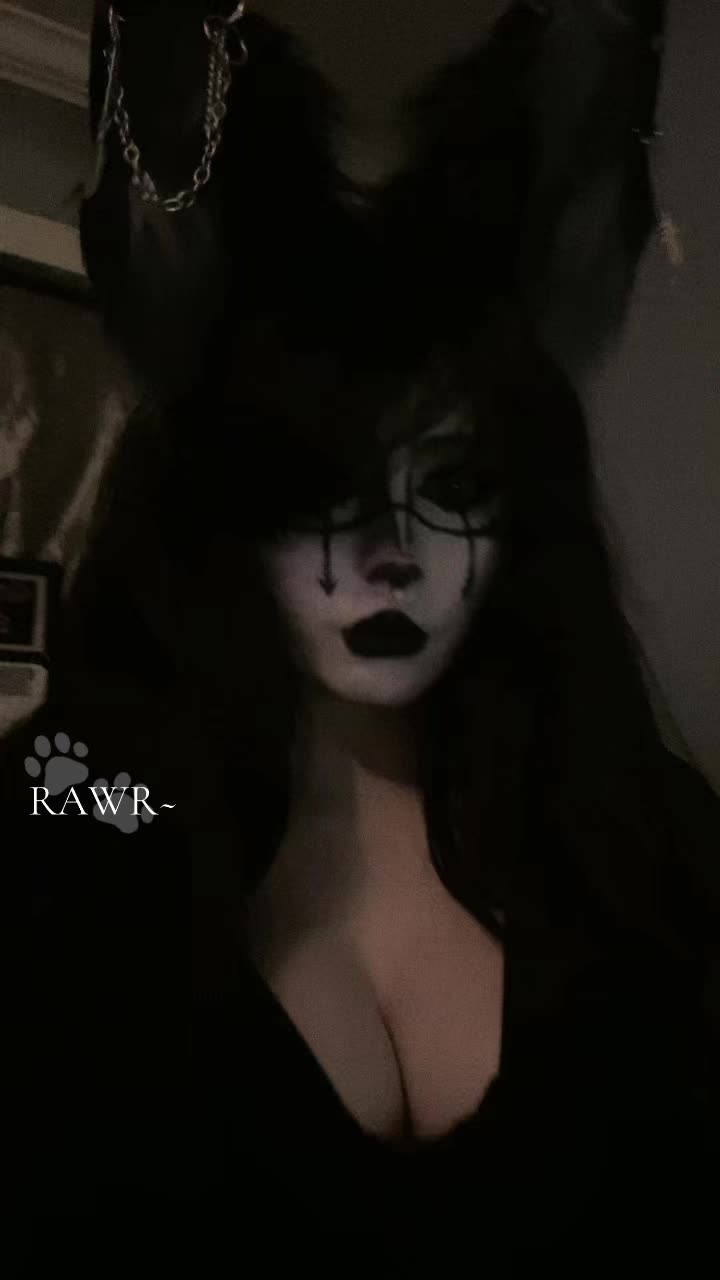 @🦇🖤🧿~ 𝒁𝒖𝒛𝒖 ~🧿🖤🦇