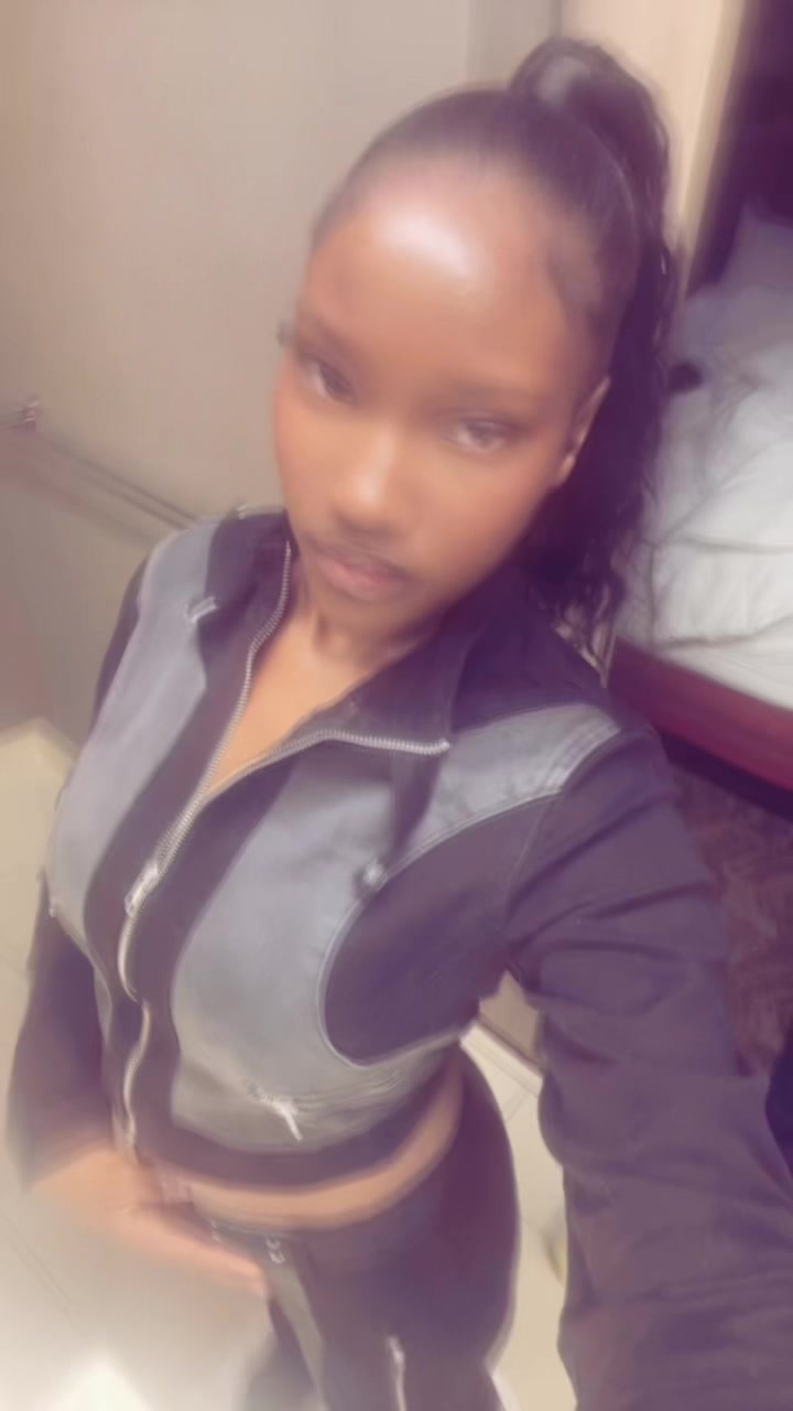 @Fatimata