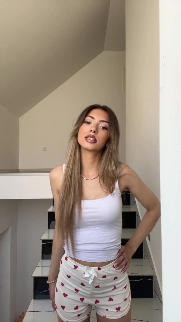 @Nesa💕