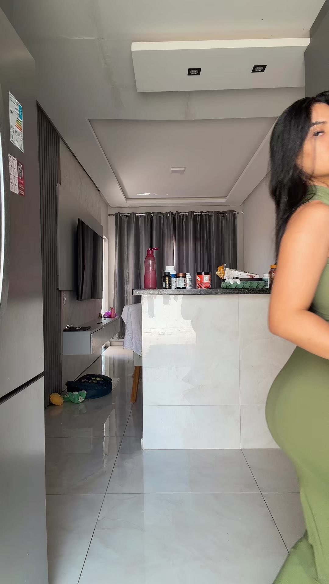 @naelypereira