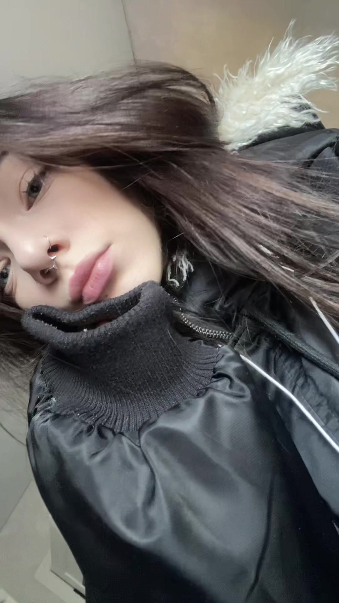@тревожная