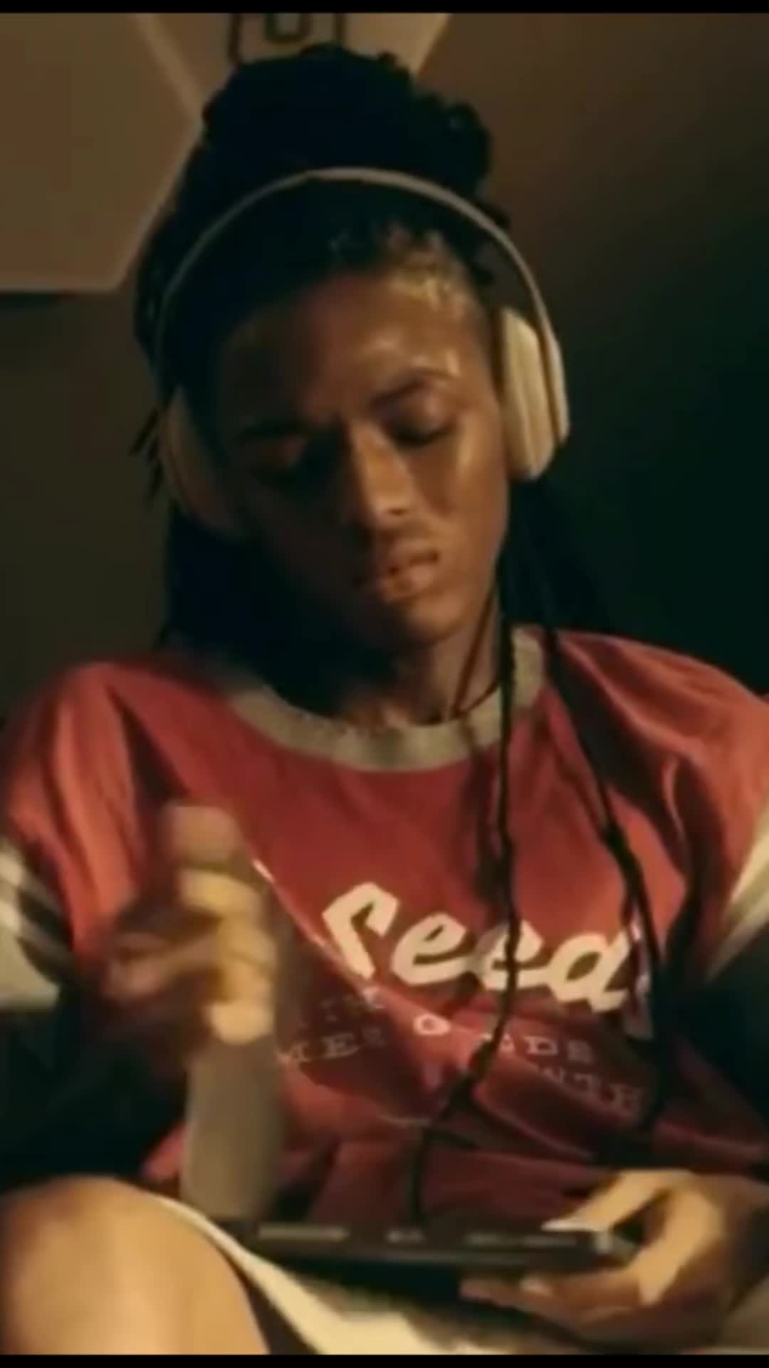 @fan use to be friends with her