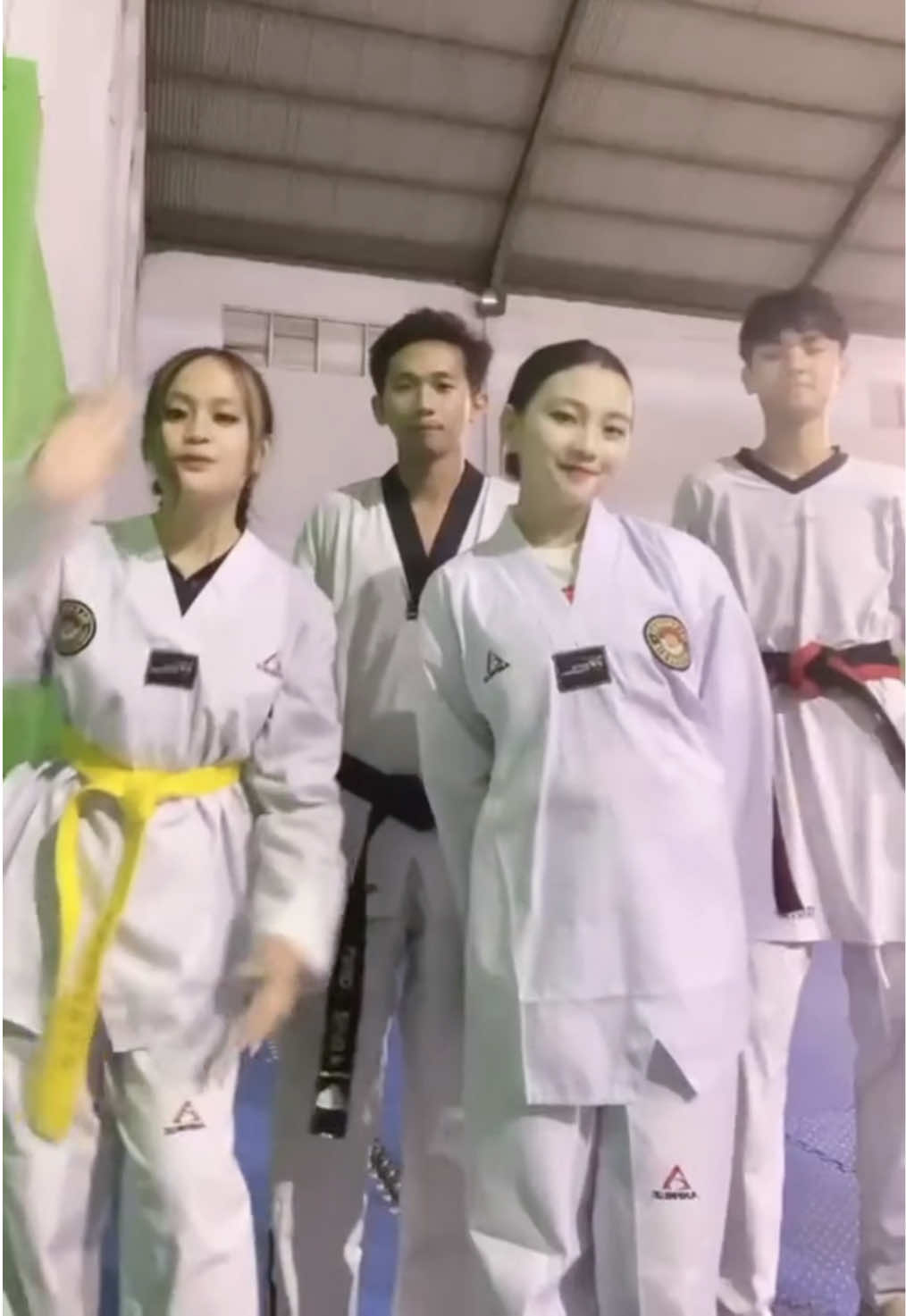 @凱齊婭