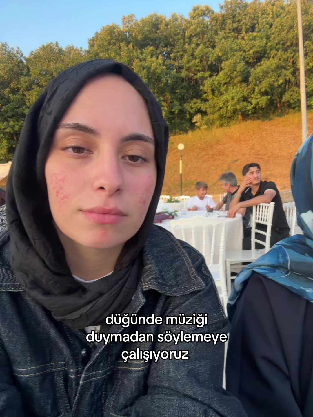 @dilara 𖣂