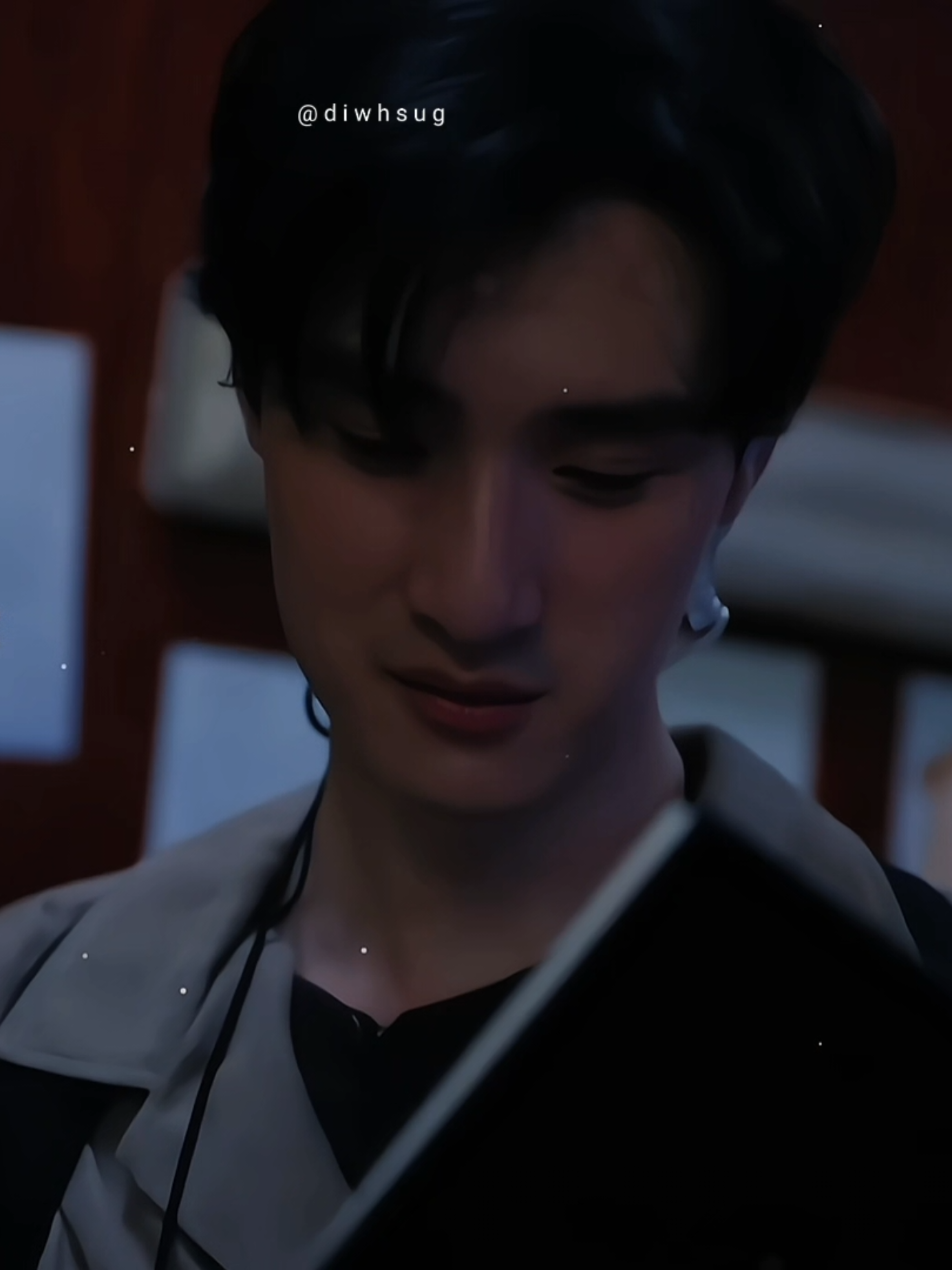@⠀lily