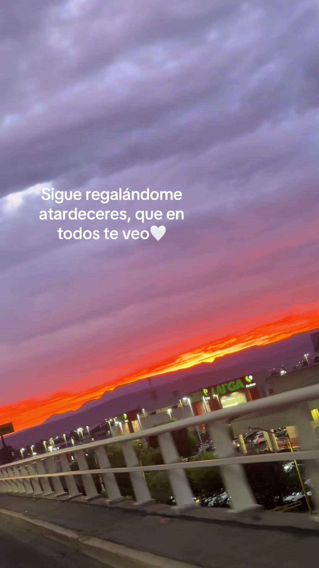 @Madeleyn Mac Macías✨