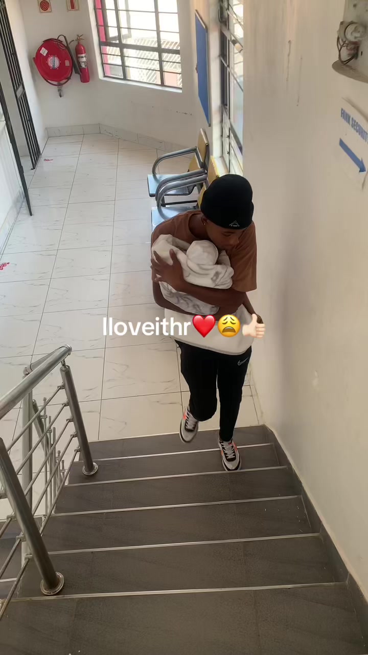 @Snowhite🇿🇦