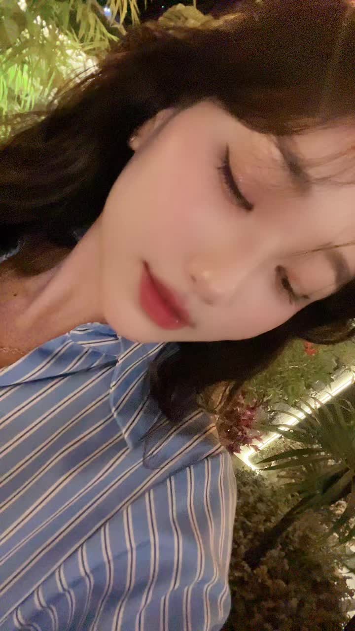 @jeenaraiii