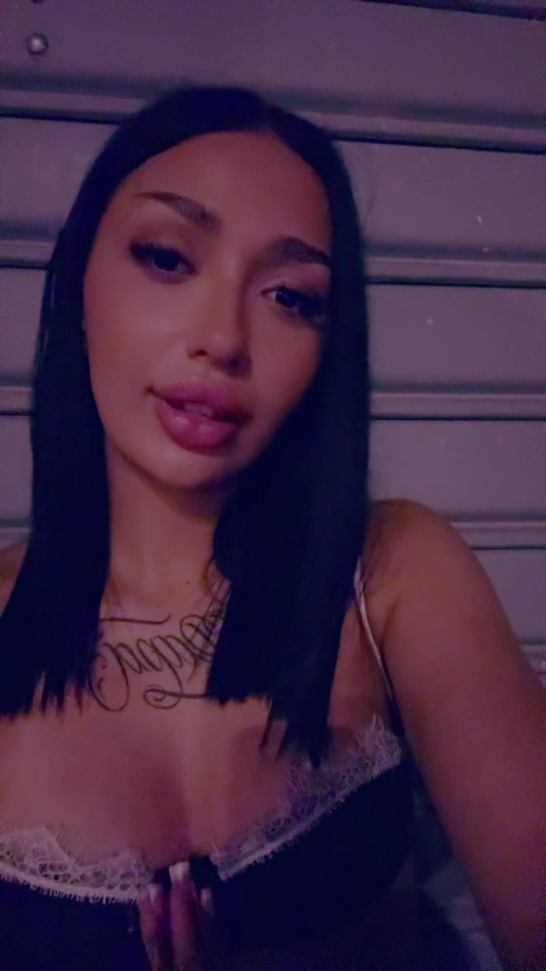 @𝓥𝓡🍒