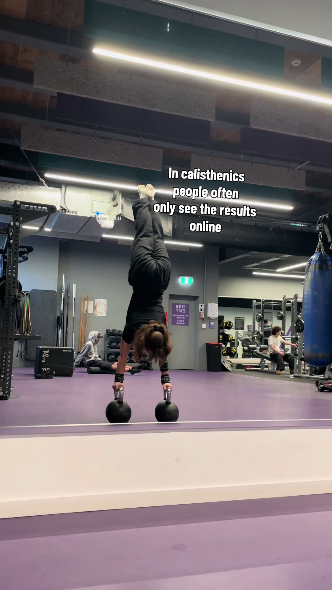 @sophievk_