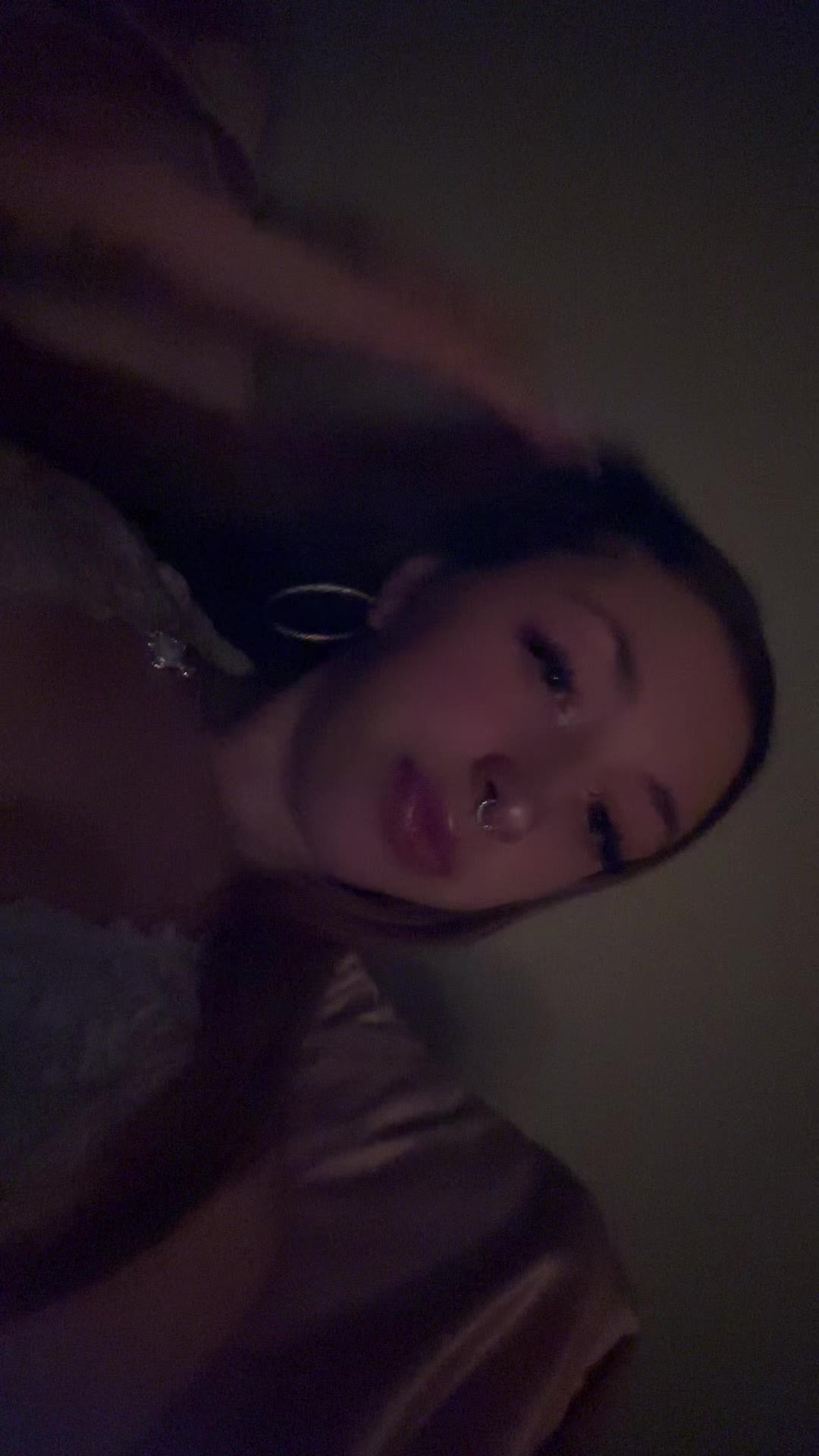 @Trins spam 💞