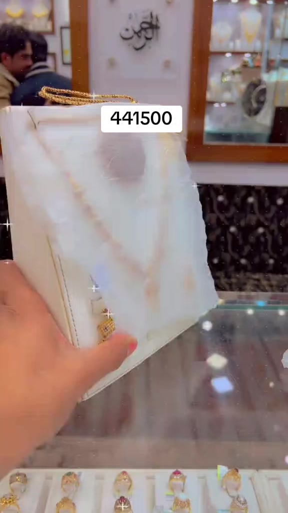 @Sona_mehal