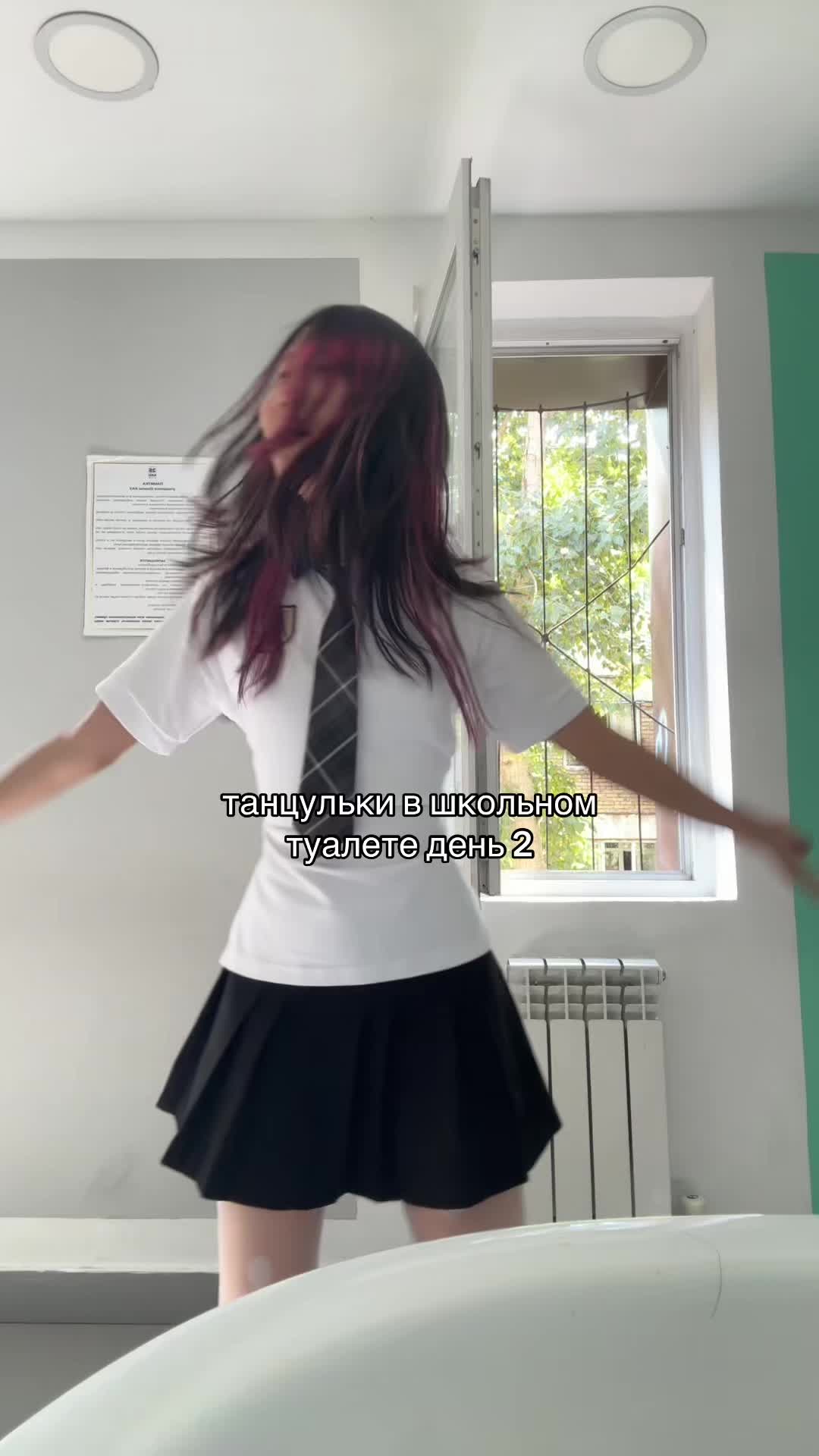 @𝒽ℴ𝓁ℯ𝓇ℴ𝒸𝒽𝓀𝒶