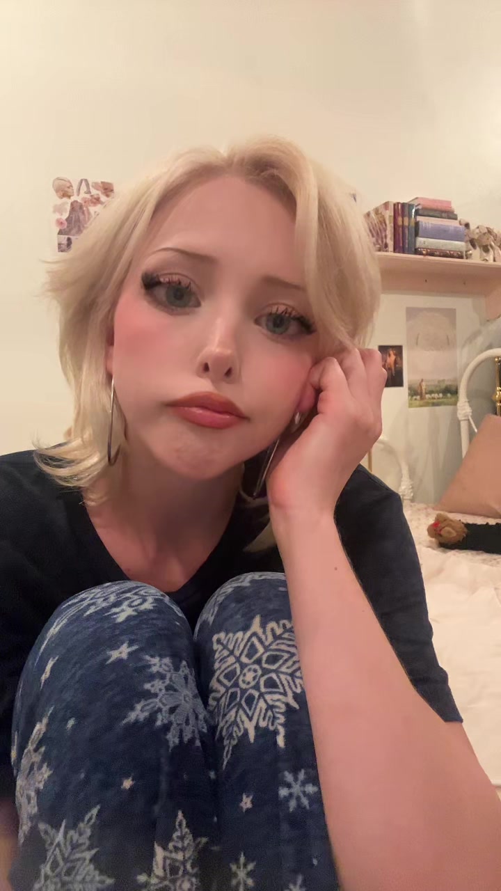 @moon