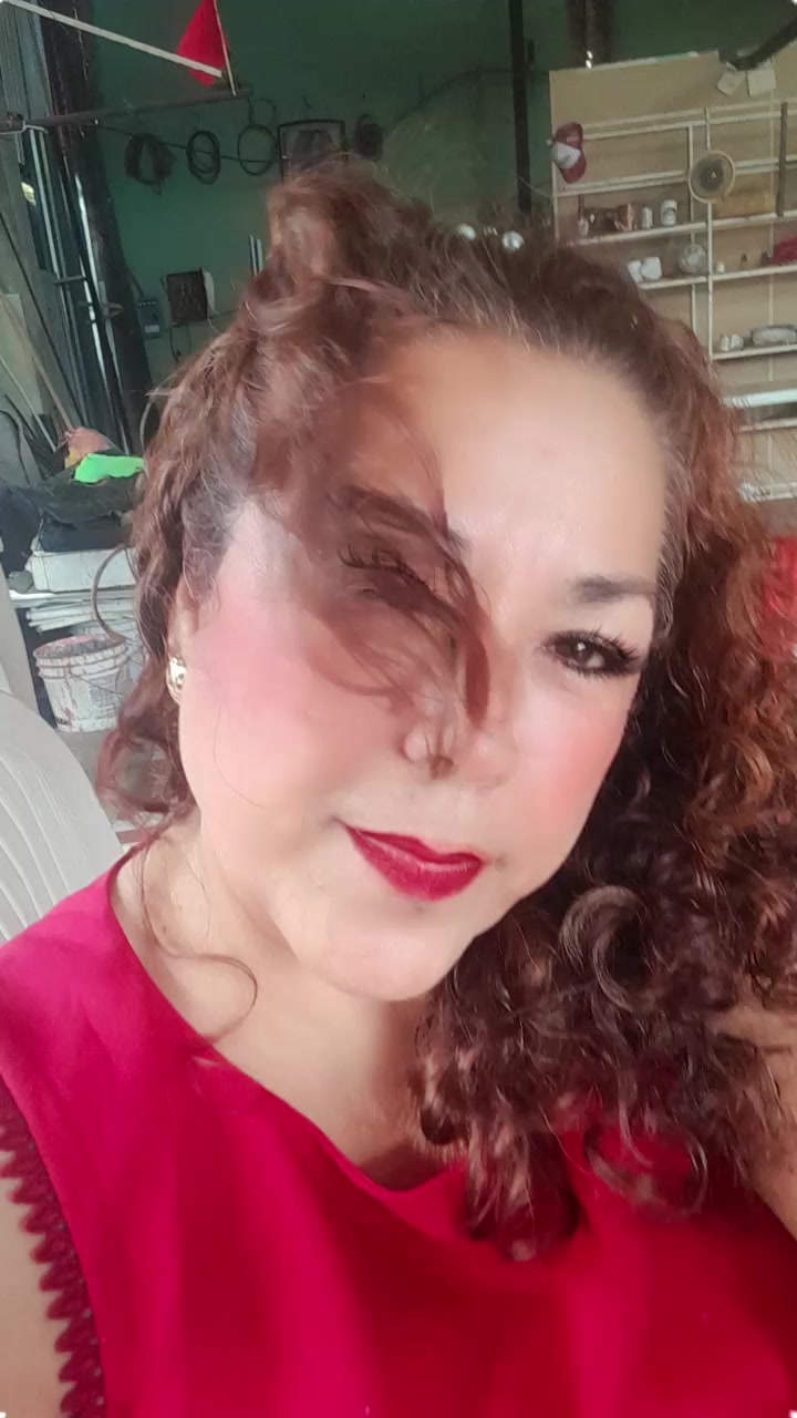 @lupita linda
