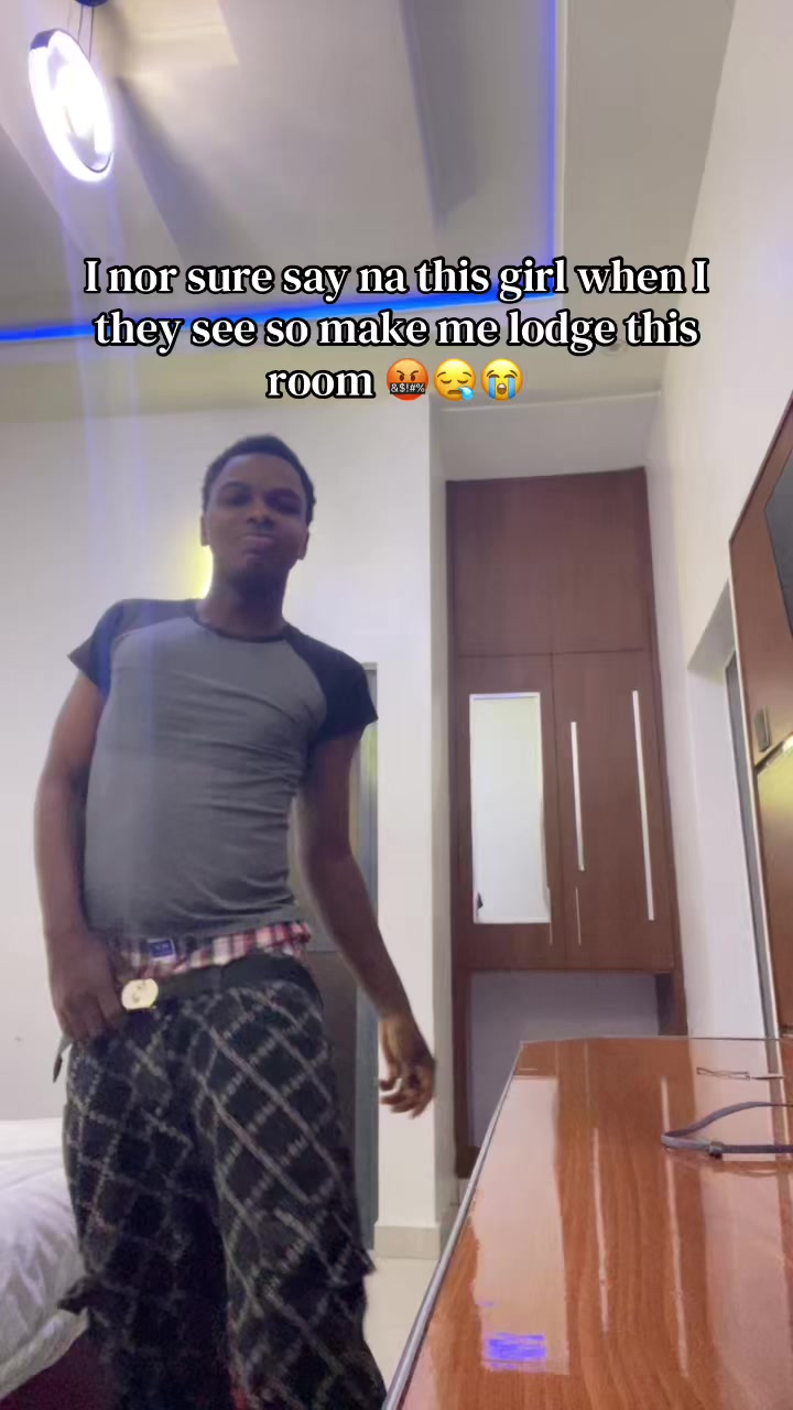 @𐌄𐌌𐌌𐌙𐋄Ꝋ𐌅𐌕 🔫🐢🤬