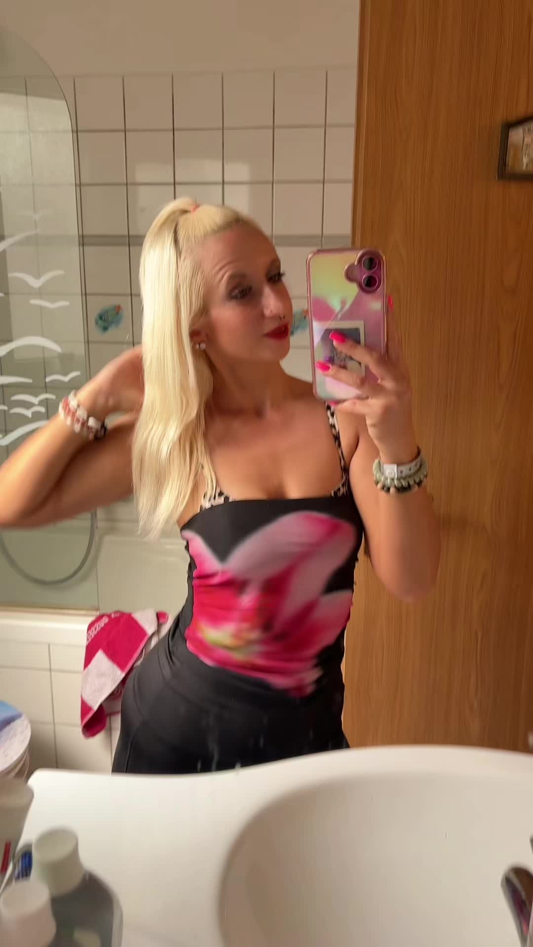 @xmarysworld_