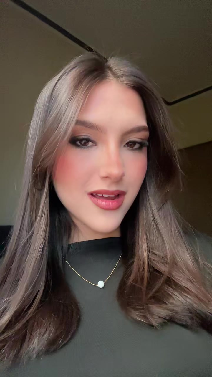 @Ju✨