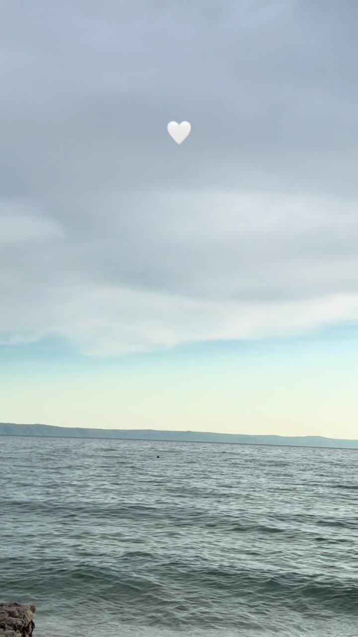 @𝒵