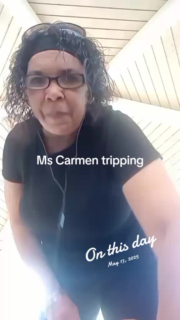 @Ms Carmen
