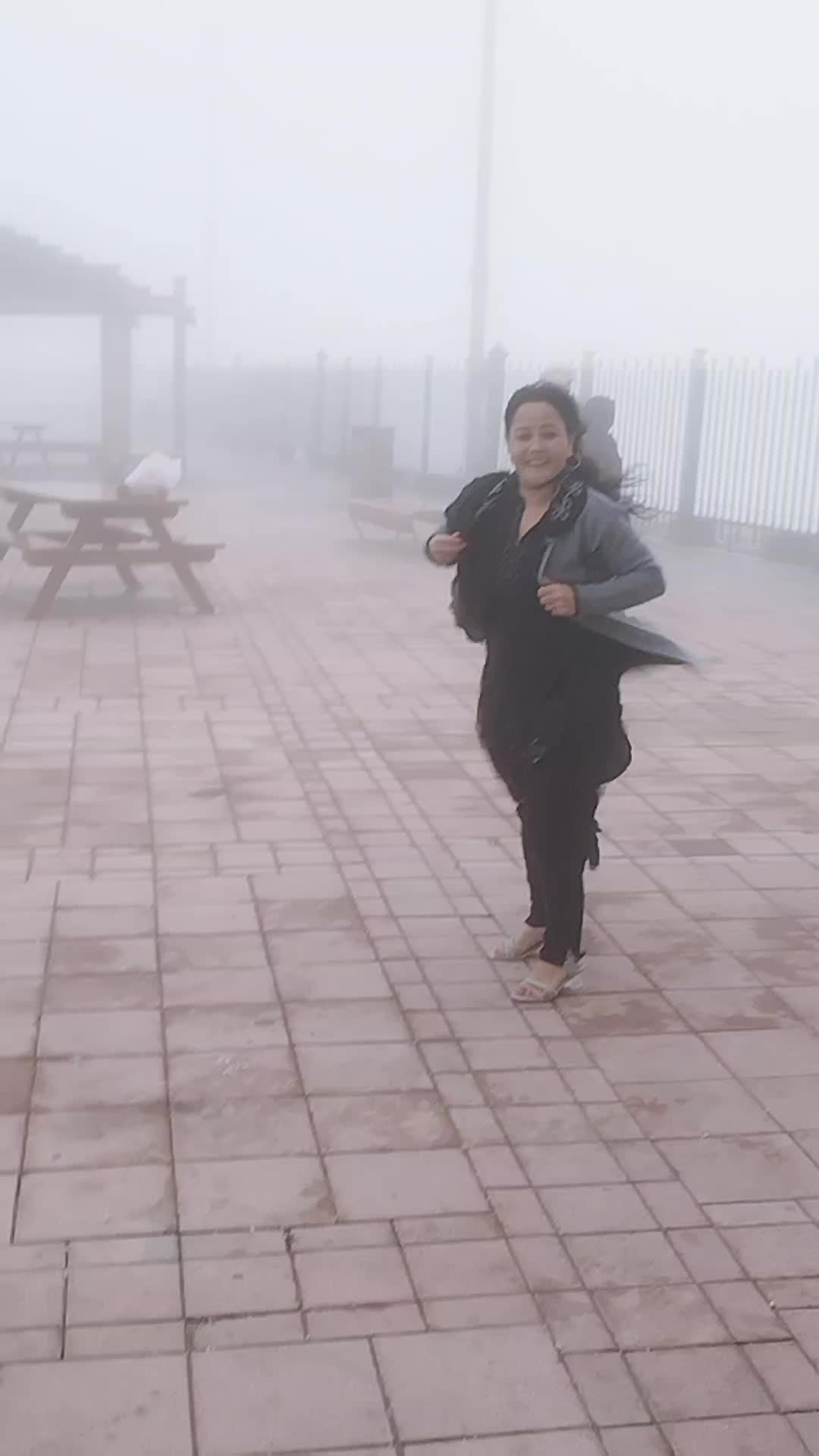 @ज़ीना _रोज़👑✨💫