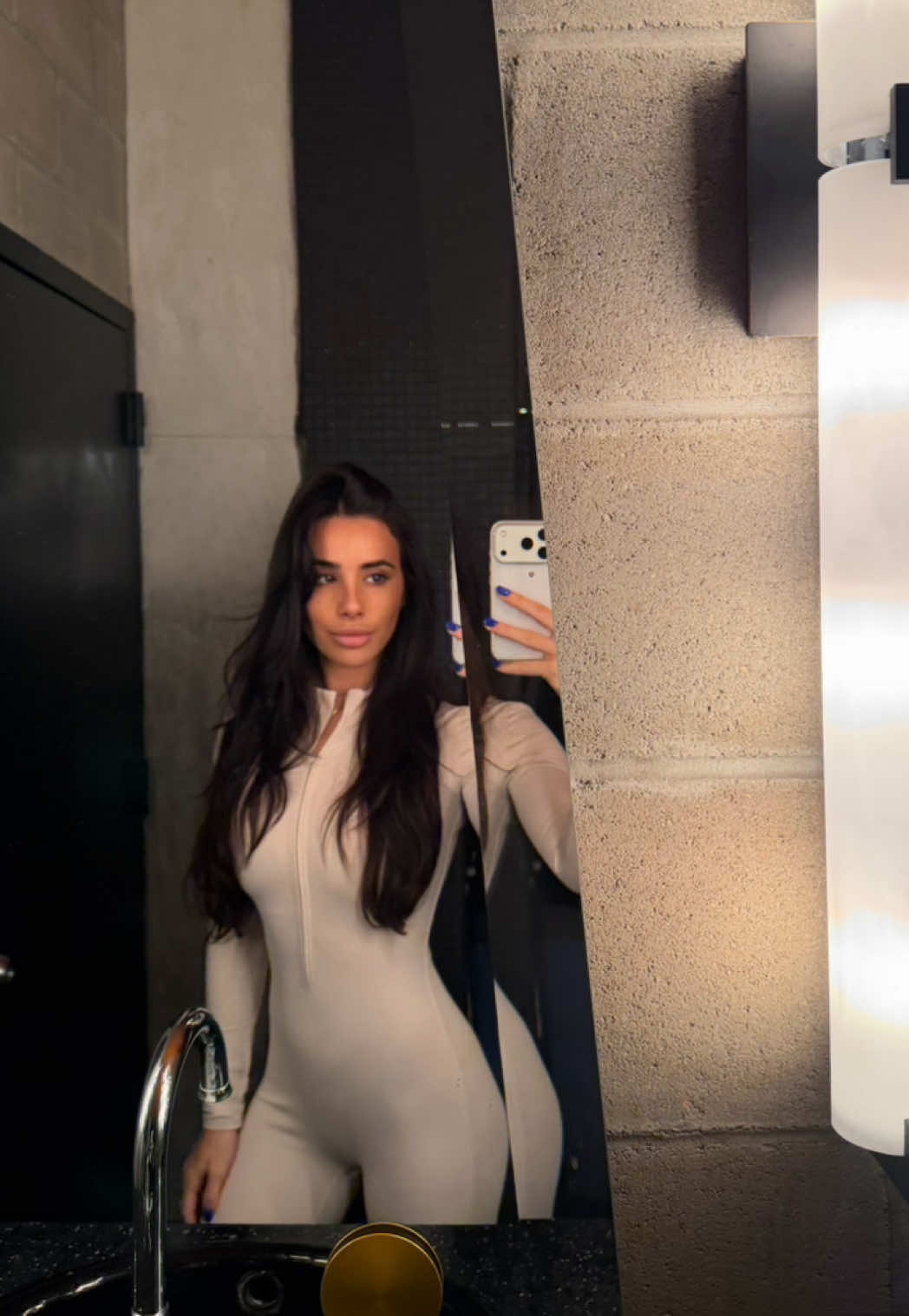 @jennascottii