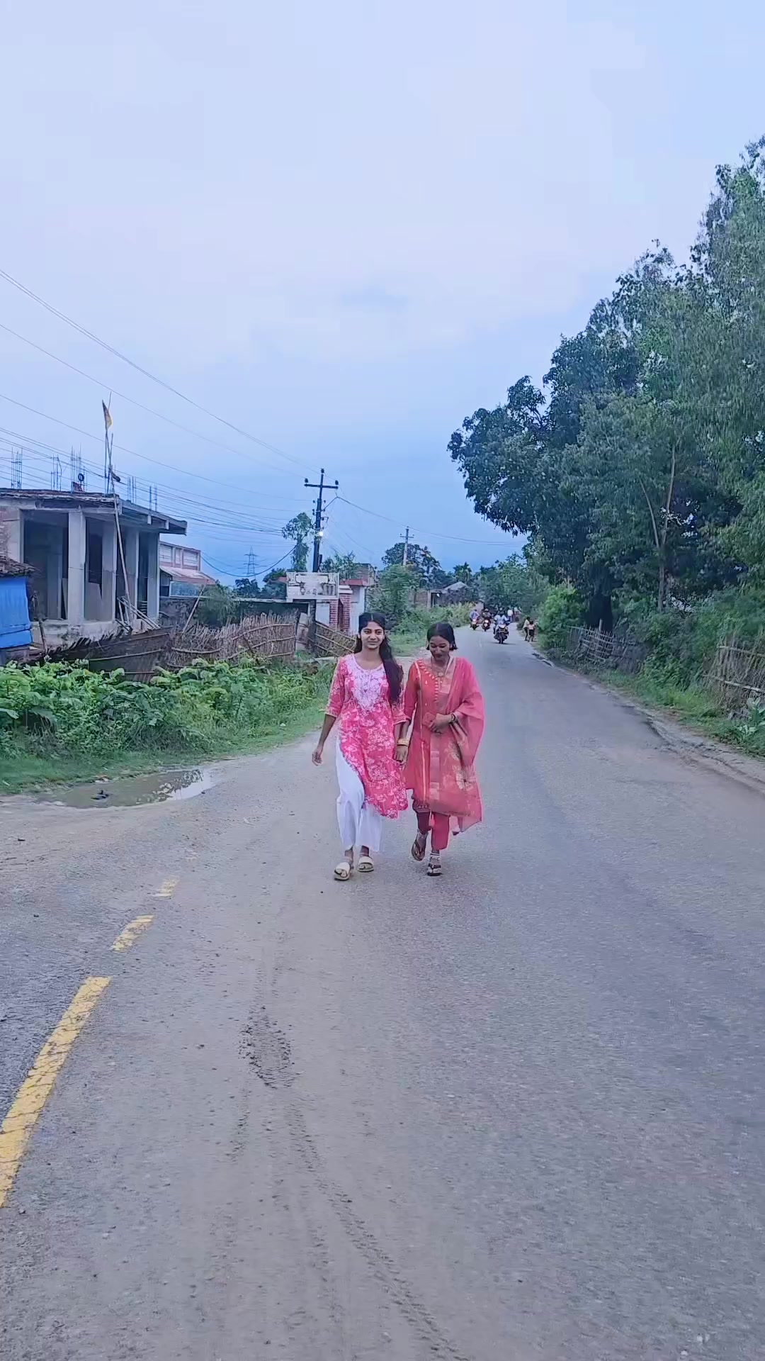 @Radhika✨
