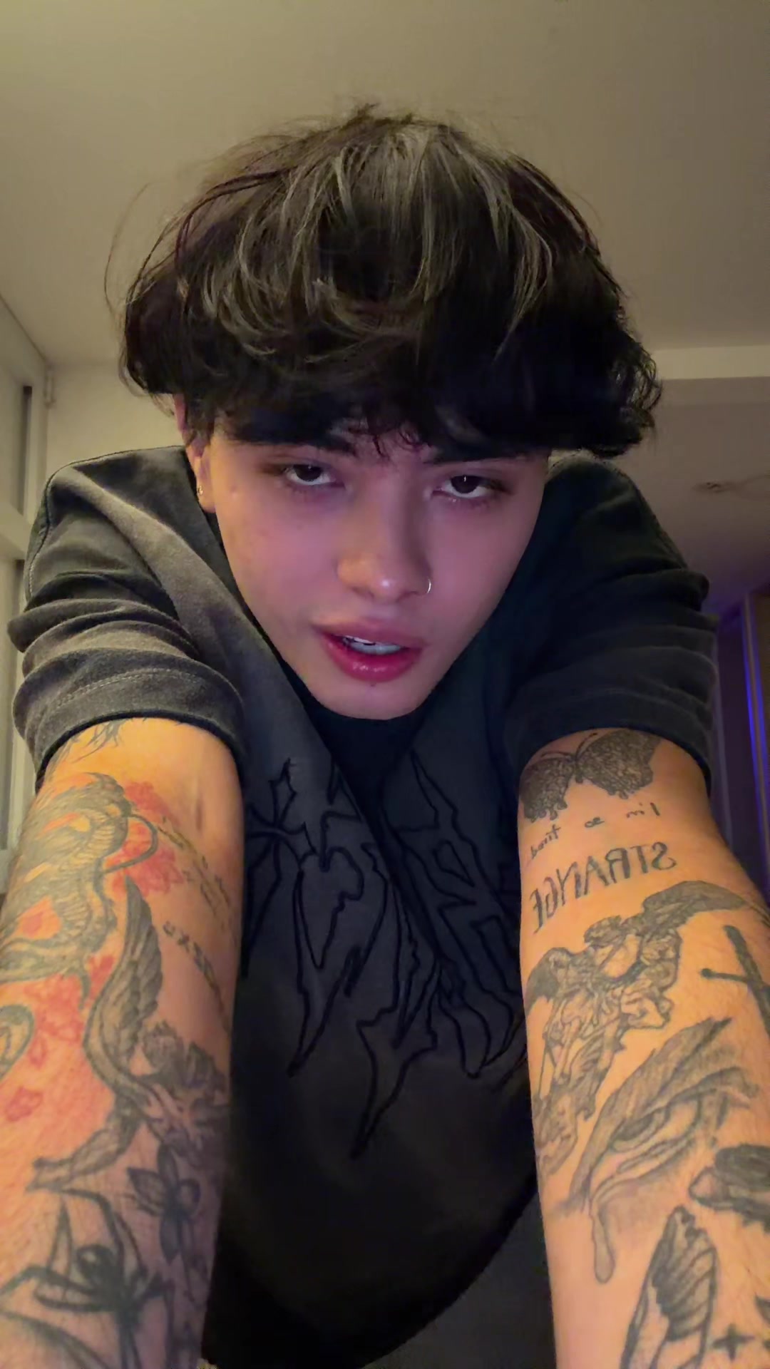 @Strange 🖤