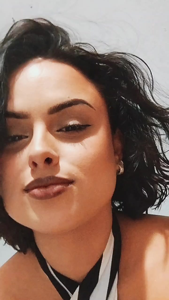 @Vitoria Feijo Saraiva