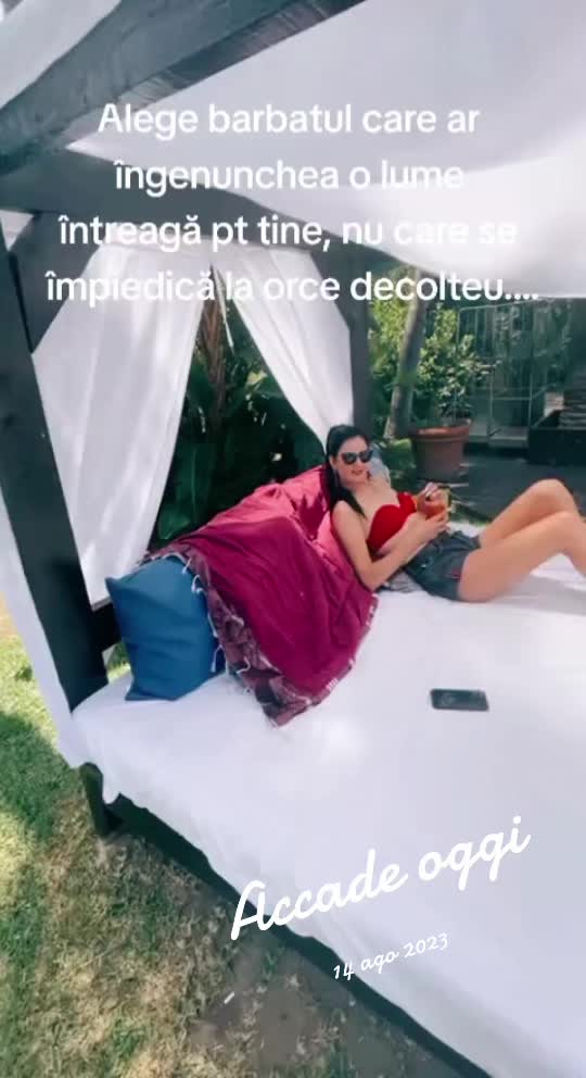 @Anysia