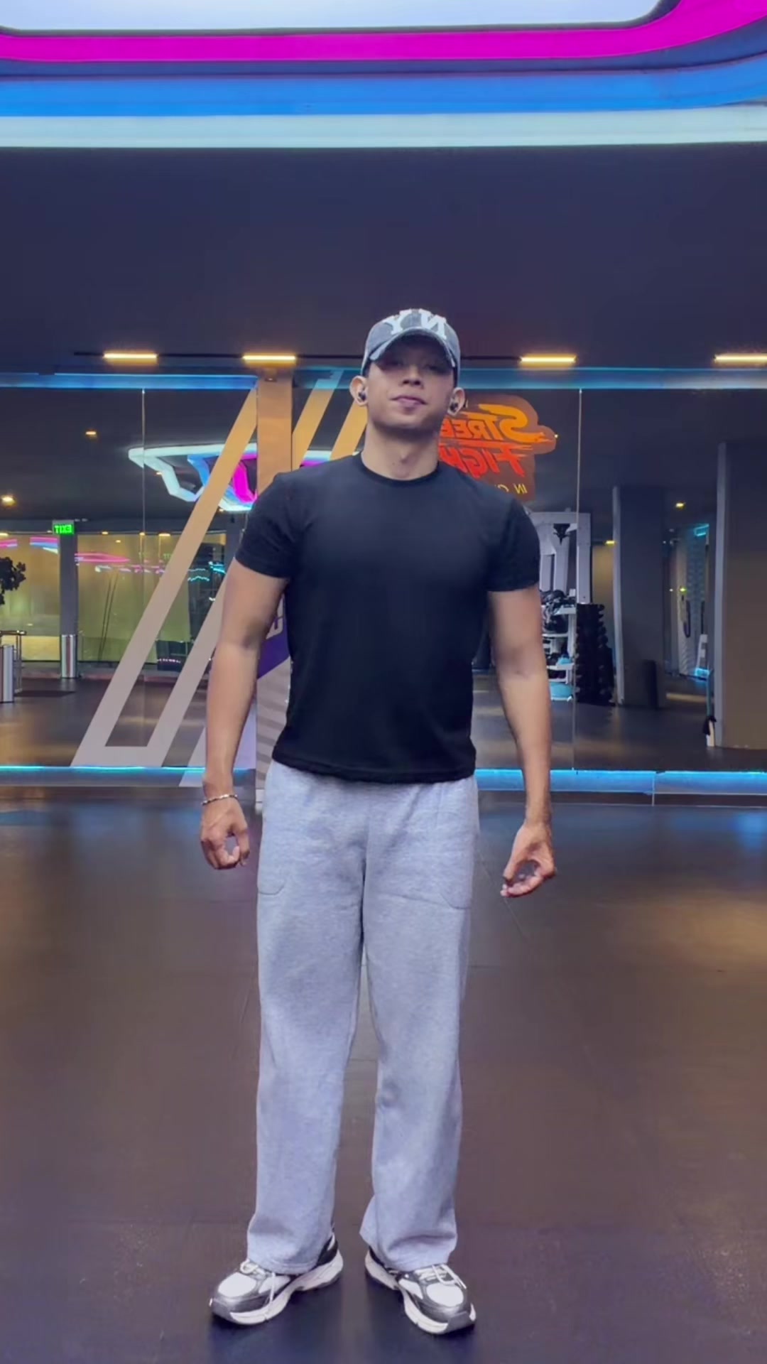 @Panggil Rey ajaa